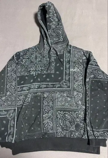 RVCA 페이즐리 무늬 셋업