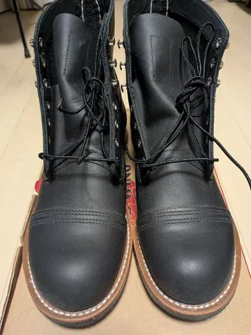 레드윙 8084 8 1/2 D 블랙 미사용품.