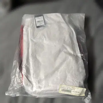 adidas 레드 바디백 모모쿠로