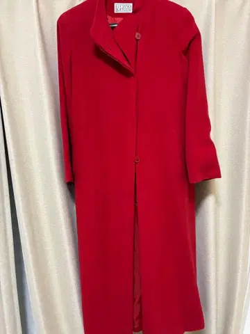 루치아노 소프라니 빨간색 스탠드 카라 롱 코트