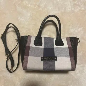 BLUE LABEL 체크 무늬 숄더백