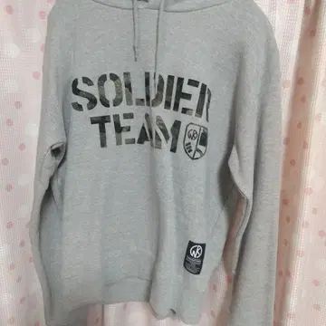 근육맨 솔저 팀 후드티 그레이