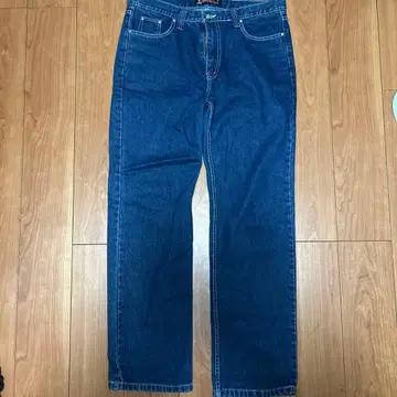 스컬 자수 다크 블루 데님 팬츠 사이즈 38