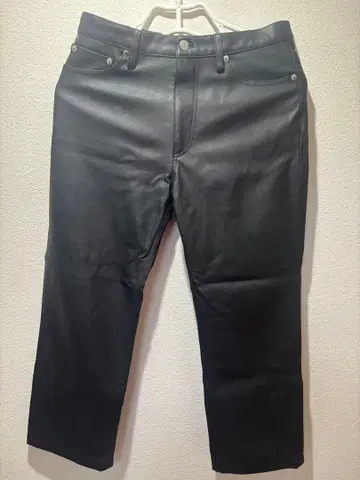 블랙 가죽 스트레이트 팬츠