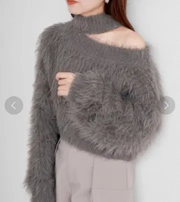 Chico 샤기 초커 숏 니트