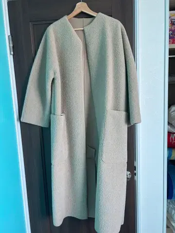 베이지 플리스풍 롱 코트