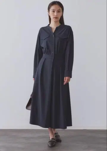 오파크 클립 원피스 네이비 월드