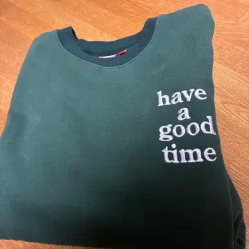 have a good time 맨투맨 다크 그린