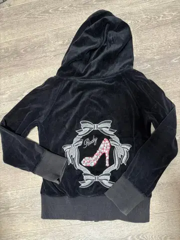 Rady 힐 셋업 블랙