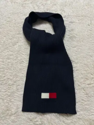 TOMMY HILFIGER 네이비 리브 머플러
