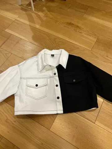 화이트 블랙 크롭 자켓