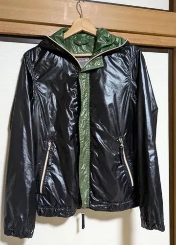 듀베티카 라이트 다운 아리오네 블랙 44 S~M 사이즈 Duvetica