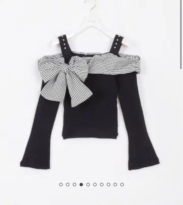 evelyn 에블린 오프숄더 리본 니트 체크