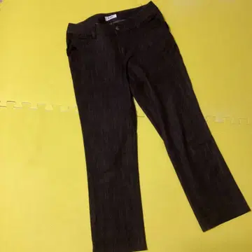 INGEBORG 다크 브라운 캐주얼 팬츠