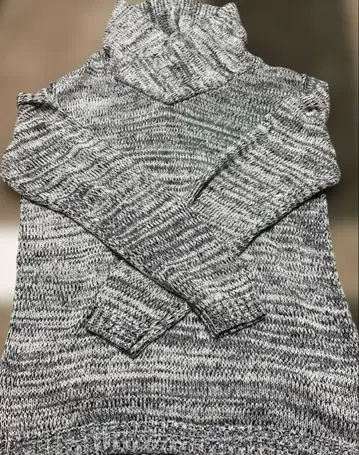 DIVIDED 터틀넥 니트 M 사이즈 그레이