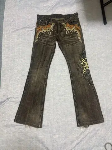 Tribal Embroidery Flared Jeans