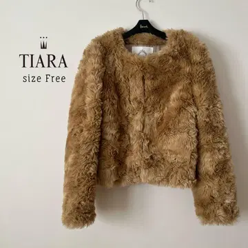 티아라 TIARA 베이지 퍼 노카라 M 코트 새상품급 복슬복슬