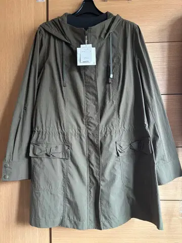 로즈 티아라 마운틴 후드티 새상품 미사용 46