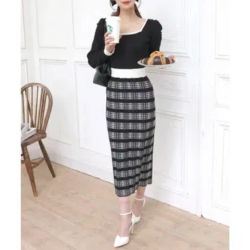 RoyalPARTY 로얄 파티 스퀘어 넥 배색 타이트 니트 원피스