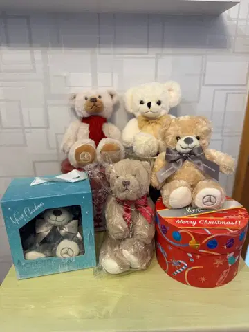 메르세데스 크리스마스 봉제 인형