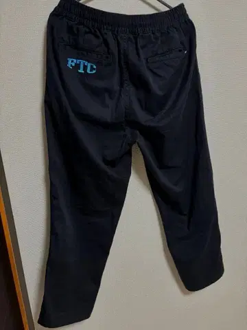 FTC 블랙 팬츠