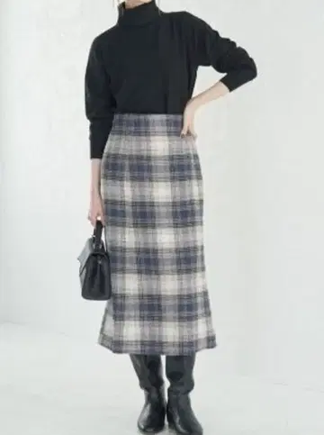 [ 새상품 택 포함 ] 로페피크닉 체크 트위드 세미 플레어 스커트