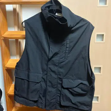 블랙 슬리브리스 베스트 4 포켓