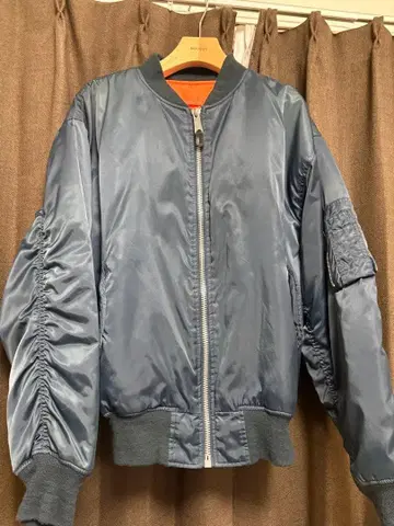 네이비 MA-1 자켓