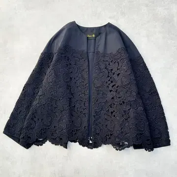 새상품급 드로어 레이스 노카라 자켓 꽃무늬 네이비 정가 16만