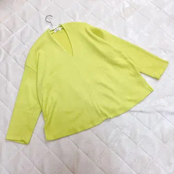 LEPSIM 렙심 니트 스웨터 (F) 연두색 긴팔 V넥