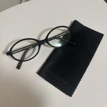 blue elephant 오벌 검은색 테두리 안경