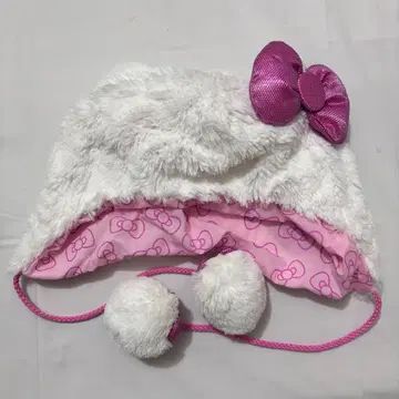 헬로키티 푹신푹신 모자 폼폼 포함