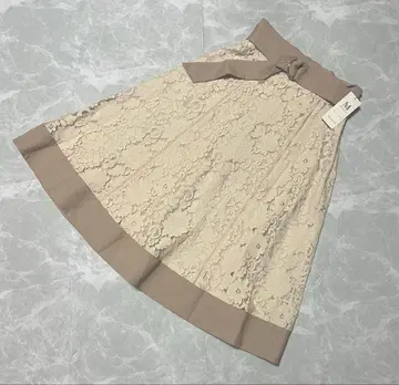 새상품 MISCH MASCH 레이스 플레어 스커트 베이지 M