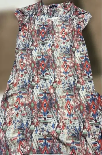 Hampstead 기하학 패턴 슬리브리스 튜닉