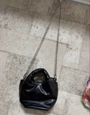 체인 숄더백