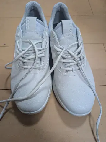 ECCO 화이트 스니커즈
