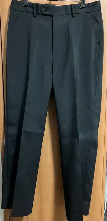 [ 새상품급 ] 더블 페이스 트윌 노플리츠 스트레이트 팬츠 M