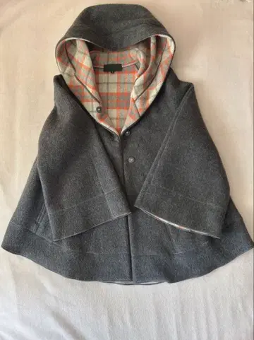 UNTITLED 그레이 후드 부착 판초