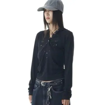 AAKAM Studded Leaf Hooded Long Sleeve