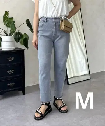 [ MOMO ] 스트레치 테이퍼드 데님 프로즈 베일