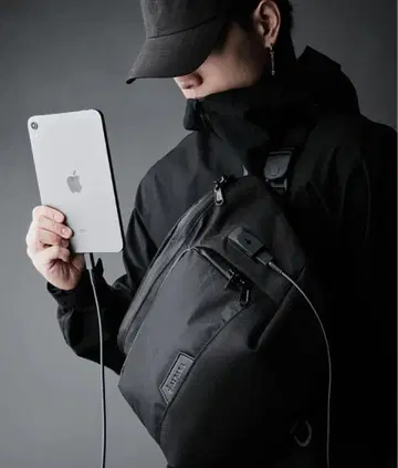 ALPAKA BRAVO SLING MAX X-Pac BLACK