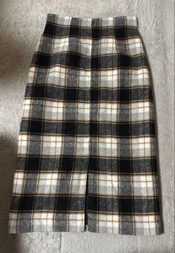 노리즈 타이트 스커트