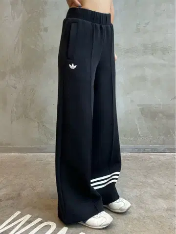L 사이즈 아디다스 와이드 팬츠 아디컬러 Neuclassics