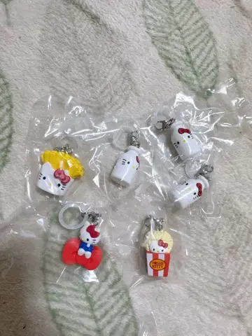 헬로키티 메지루시 액세서리 6개