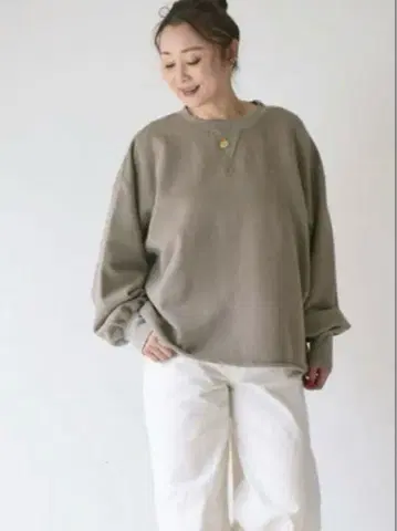 허그아워 H 로고 자수 속기모 맨투맨 새상품급 그레이지