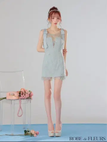 라이트 블루 레이스 미니 드레스