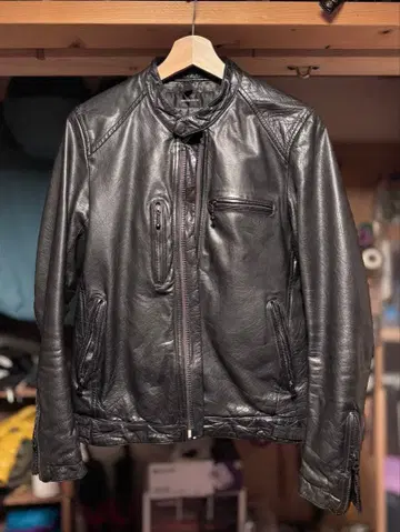 AMERICAN RAG CIE 블랙 가죽 싱글 라이더 자켓