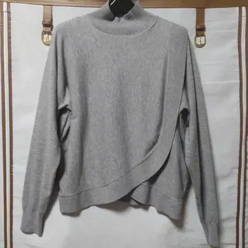 야마다야 GrandTable 그레이 하이넥 랩 스타일 니트