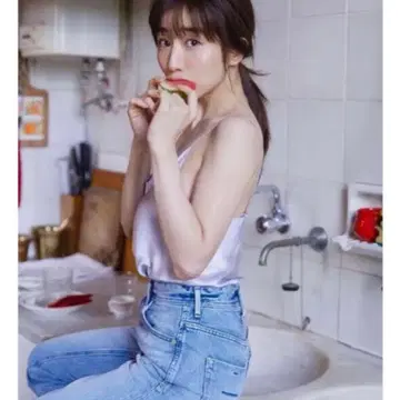 [ 다나카 미나미 착용 ] YANUK 하이웨스트 루즈 데님 22