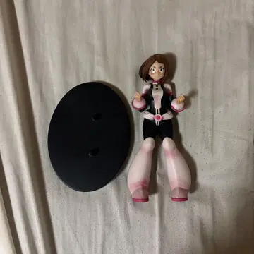 우라라카 오챠코 피규어 나의 히어로 아카데미아